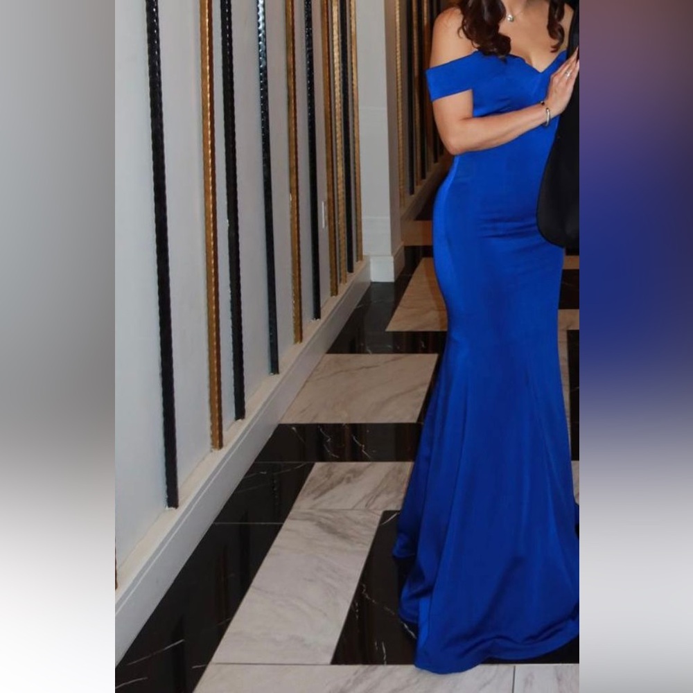 USED ONCE Elegant Blue Off-Shoulder Evening Gown